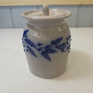 Salmon Falls Stoneware 1994 Blueberry Vine Honey Pot Lidded Sugar Bowl Vintage